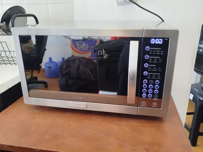 Microondas Eletrolux HomePro 41 Litros