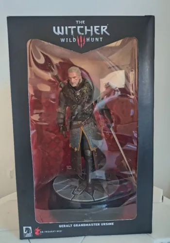 PROMOÇÃO Dark Horse The Witcher 3 - Geralt Grandmaster Ursine, estatueta original do Bruxo