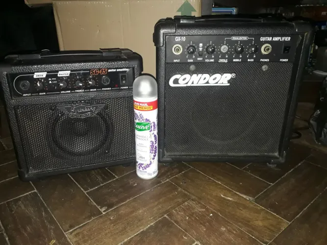 2 caixas de guitarra pequenas 100 cada