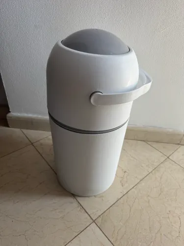 Lixeira anti odor fraldas