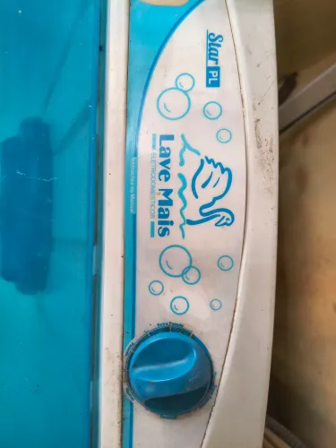 Tanquinho de lavar roupa
