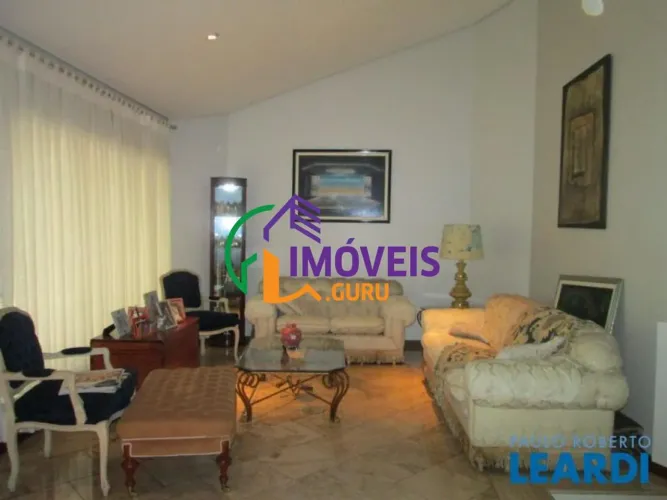 CASA EM CONDOMÍNIO - PARQUE DOS PRÍNCIPES - SP