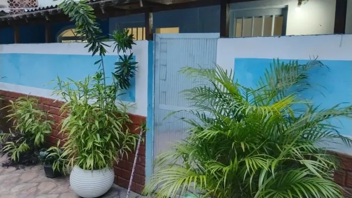 Alugo casa de 1 quarto no centro de Belford Roxo
