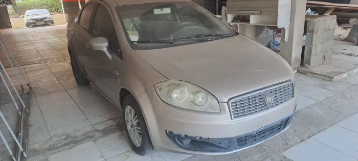 Fiat Linea Essence 1.8 Flex 16V 4P 2013