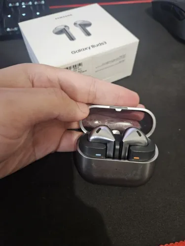 Samsung buds 3