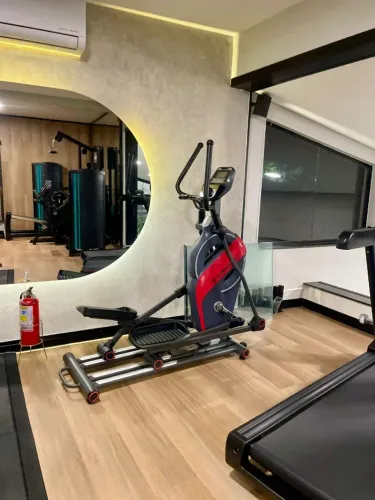 M- ELIPTICO, EQUIPAMENTOS PARA TREINO EM CASA E ACADEMIA. PREÇOI DE OPORTUNIDADE!!!