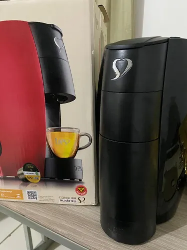 Cafeteira Três Corações LOV Preta 220V - Nova (Na Caixa, Sem Uso)