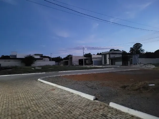 Lote no Residencial Via Leblon no barro Tororo bem no início