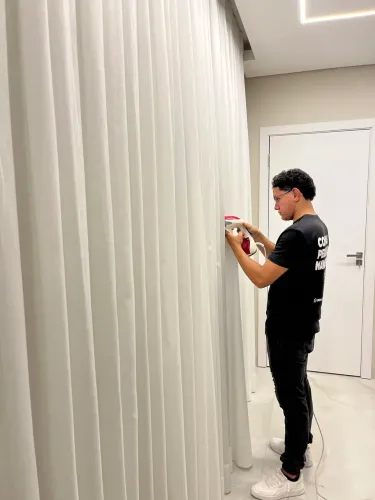 Cortinas de blecaute no trilho duplo
