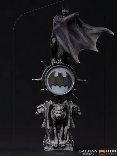 BATMAN DELUXE 1/10 - BATMAN RETURNS Iron Studios | Michael Keaton | Edição Limitada