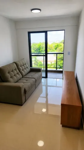 Alugo excelente Apartamento novo, com projetados, guarda roupa e sofá.