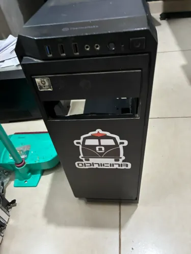 Gabinete thermaltake usado