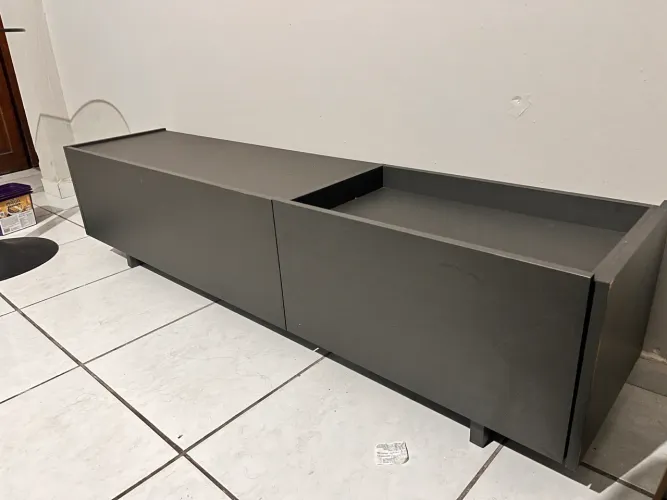 Rack moderno - 2 metros