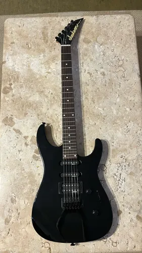 guitarra jackson emg