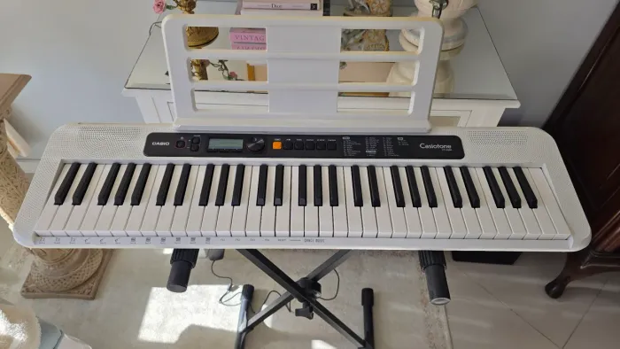 Teclado Casio cts 200 branco