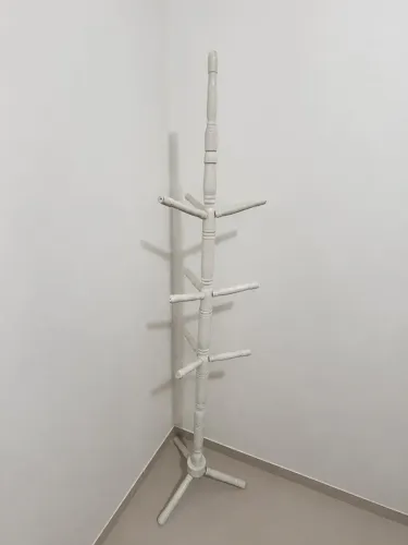 CABIDEIRO DE CHÃO - MANCEBO - SUPORTE PARA BOLSAS, BONÉS, ROUPAS...