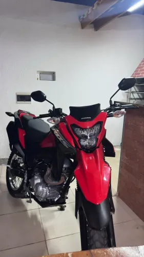 Bros nxr 160 ano 2025 ( único dono) moto nova.