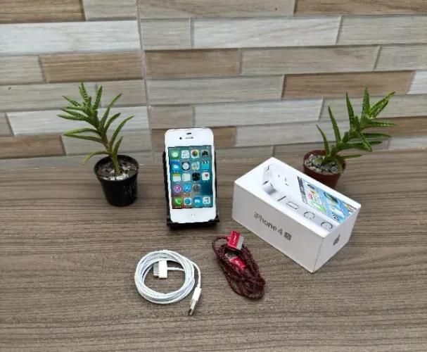 IPHONE 4S BRANCO 16GB - RARIDADE PARA COLECIONADOR (COMPLETO)