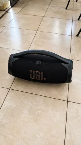 JBL BOMBOx 3