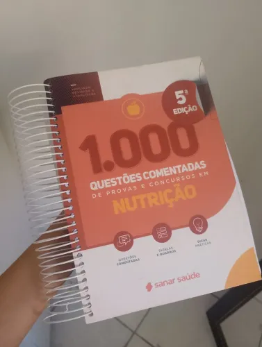 Livro de 1. 000 Questoes em Nutricao
