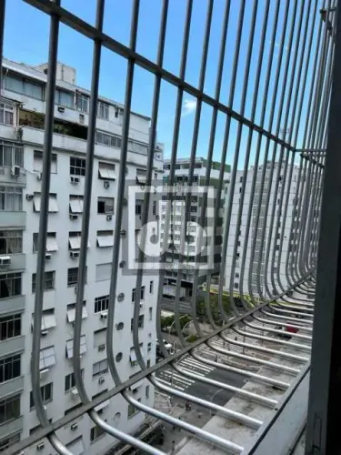 Apartamento - Padrão / Residencial / Leme