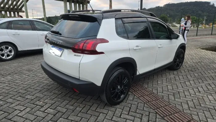 Peugeot 2008 Style 1.6 Flex 16V 5P Aut. 2023