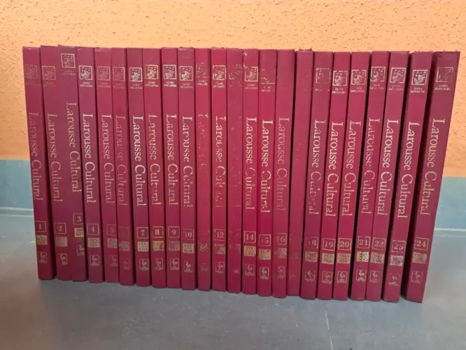 Grande Enciclopédia Larousse Cultural 24 Volumes