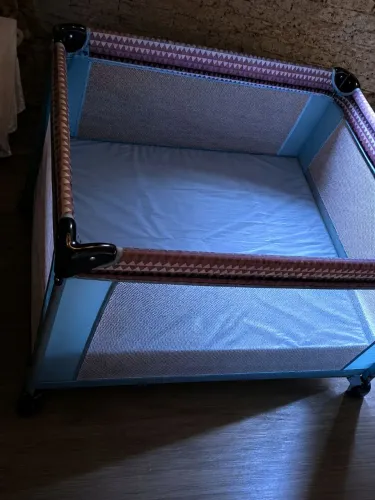 Berço portátil azul 