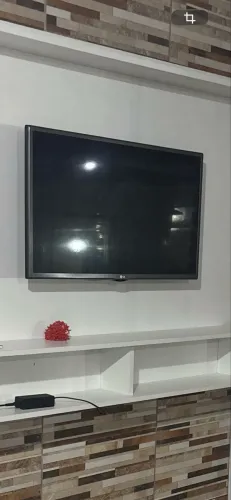 Vende-se televisão smart 32 polegadas nova 