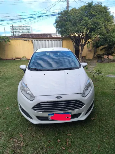 Ford Fiesta 1.6 16V Flex Aut. 5P 2014