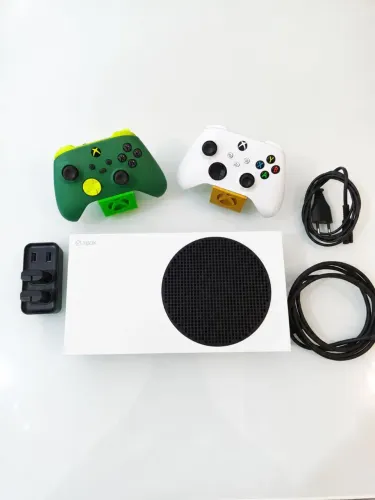Xbox Series S Completo - 2 Controles