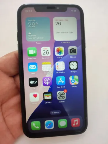 Vendo iPhone XR 64G de memória funcionando perfeitamente. Passo cartão dinheiro ou Pix