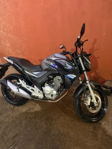 CB 250F TWISTER CBS 2020