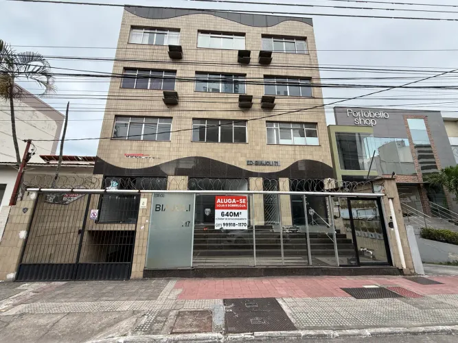Alugo loja e sobreloja com 640 m2