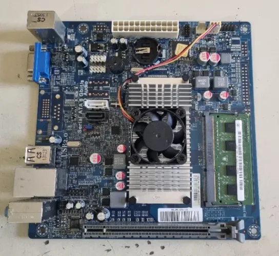 VENDO PLACA MÃE ECS NM70-I FSB1333MHZ COM 2GB DE MEMORIA DDR3