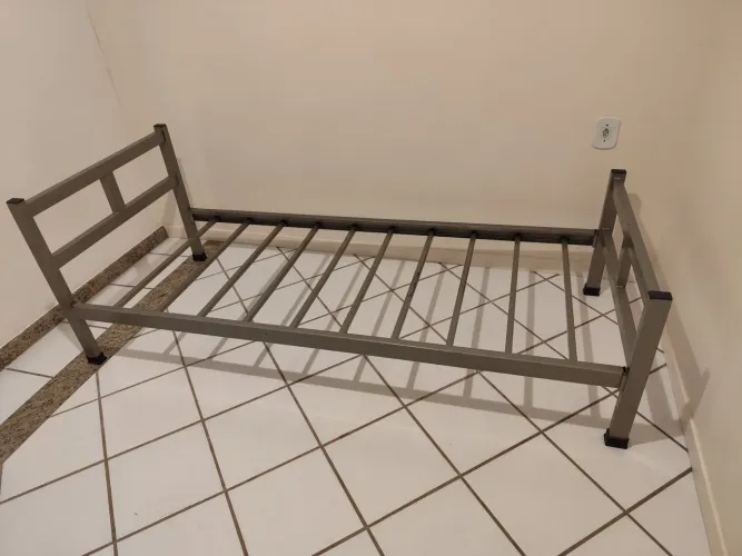 Cama Solteiro Metal Resistente