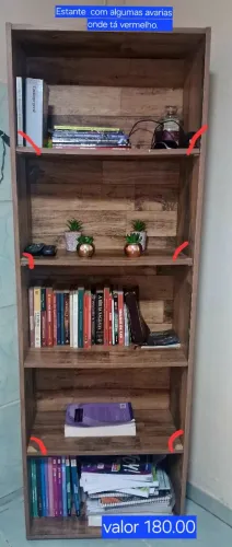 Vendo uma Estante com algumas avarias