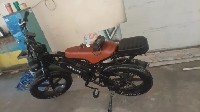 Bicicleta elétrica com apenas 280km rodados.