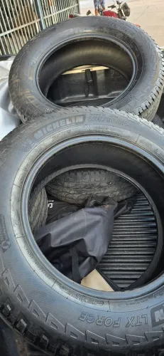 Jogo de pneus Michelin 265/60 R18 