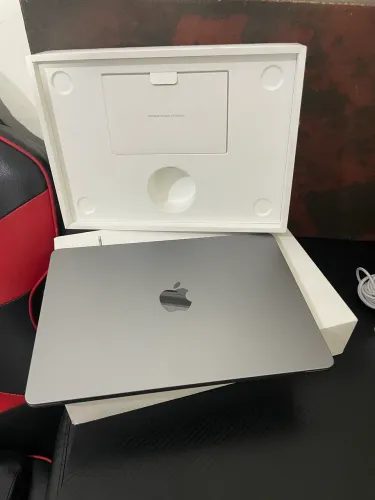 MacBook Air M3 2024 13 | 256GB | 96% Bateria | Caixa e Carregador Original