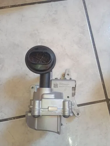 Vendo a bomba de óleo do Onix três cilindros