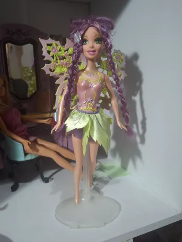 Boneca barbie Fairytopia fada das flores
