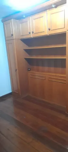 Vendo armário de quarto 
