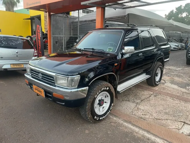 Toyota Hilux SW4 4X4 2.8 Diesel 1995