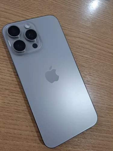 iPhone 15 pro max 256g