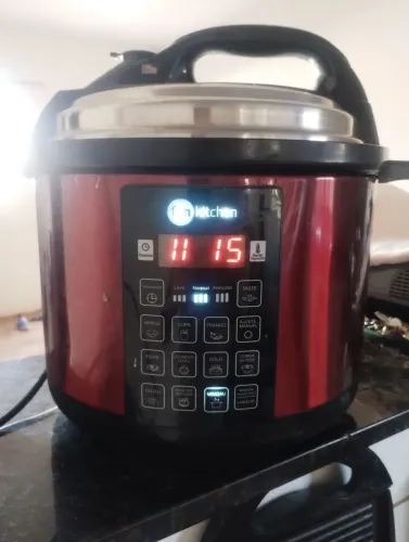 Vendo panela de pressão elétrica