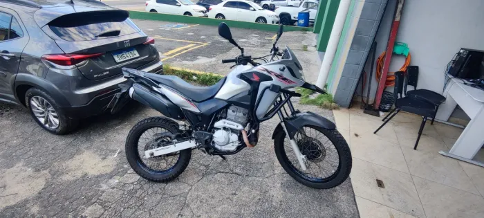HONDA XRE 300 PRATA 2021 Shalon veículos Cariacica