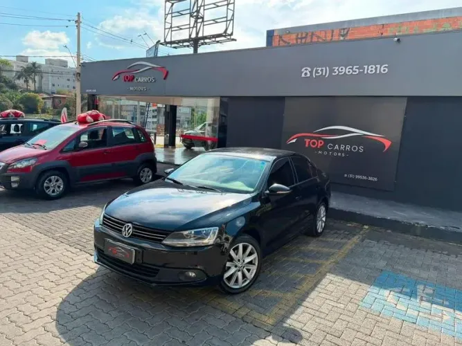 Volkswagen Jetta Comfortline 2.0 T.flex 8V 4P Tipt. 2014