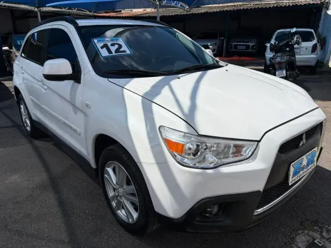 Mitsubishi ASX 2.0 16V 160cv Aut. 2012