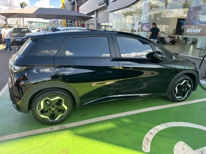 BYD Dolphin EV (Elétrico) 2026